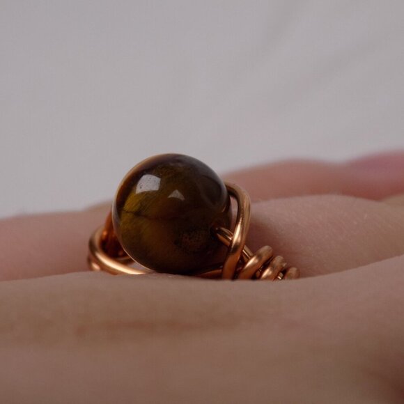 Tiger's eye stone wire wrapped ring size 7.5 - Picture 5 of 6